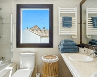 Rynek wtórny - Villa - Estepona - Estepona Centro