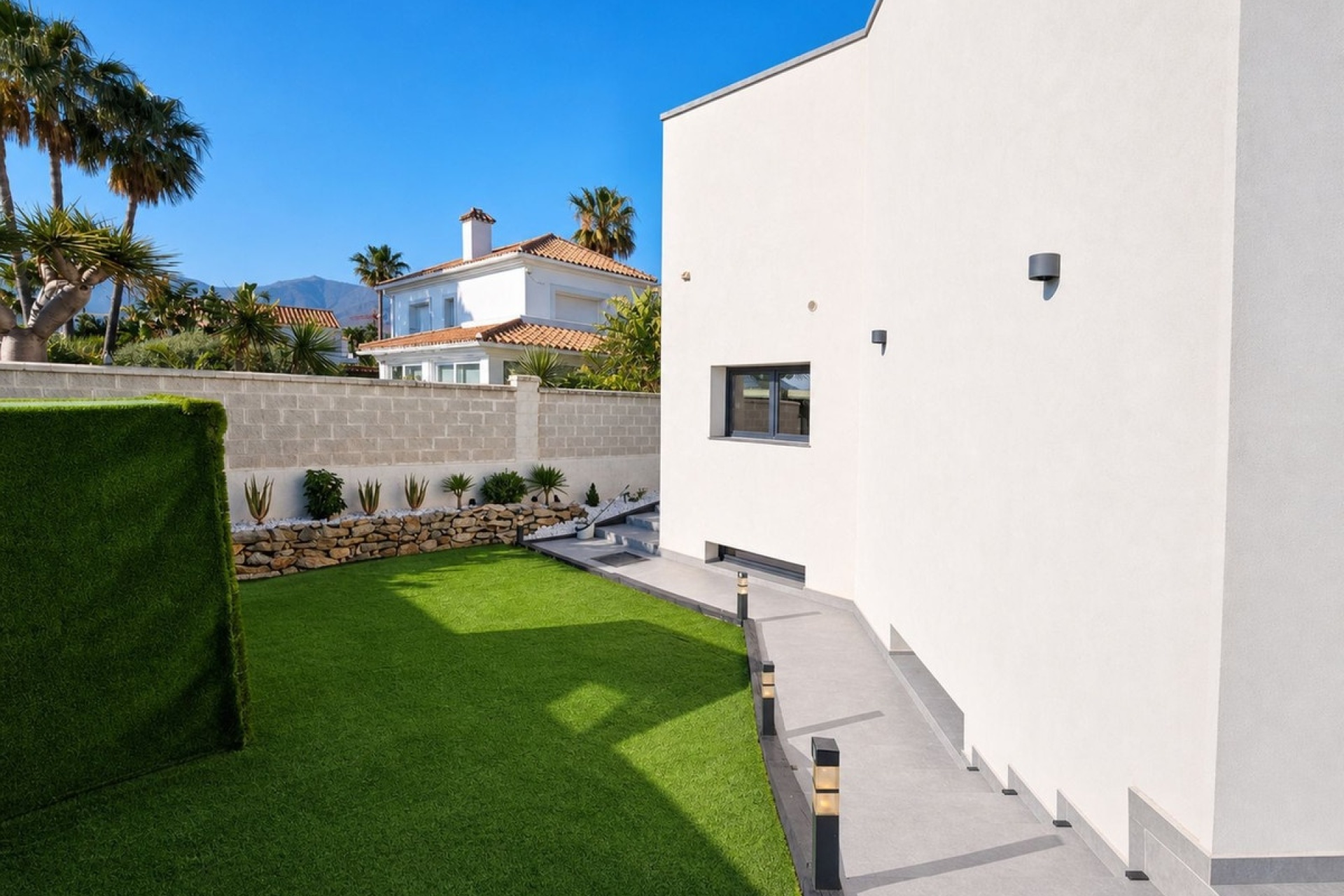 Rynek wtórny - Villa - Estepona - Estepona Centro