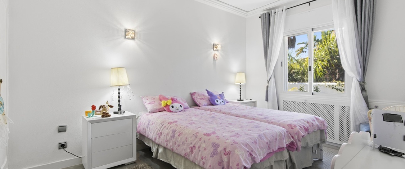 Rynek wtórny - Villa - Estepona - Estepona Centro
