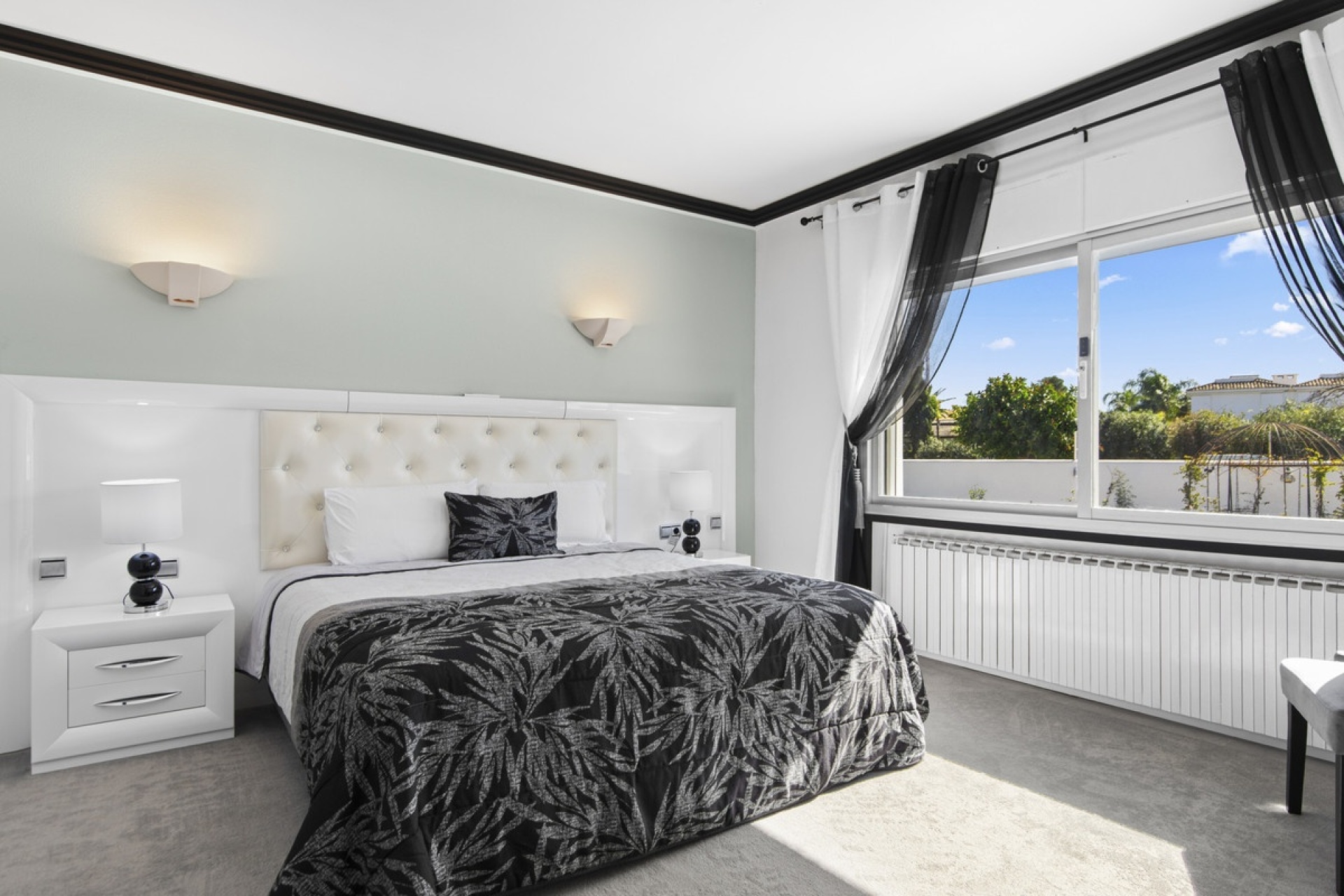 Rynek wtórny - Villa - Estepona - Estepona Centro