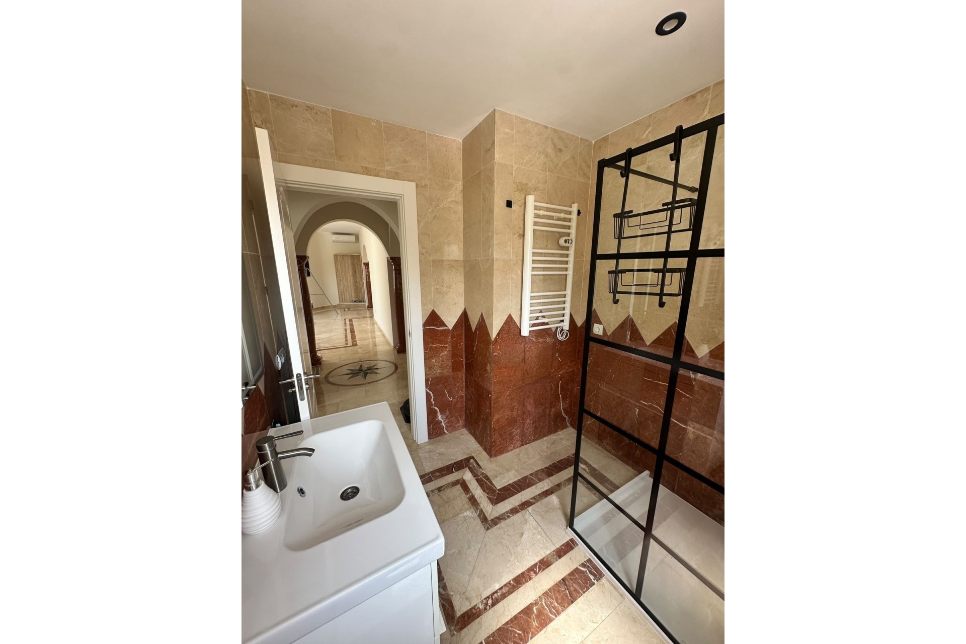 Rynek wtórny - Villa - Estepona - Estepona Centro