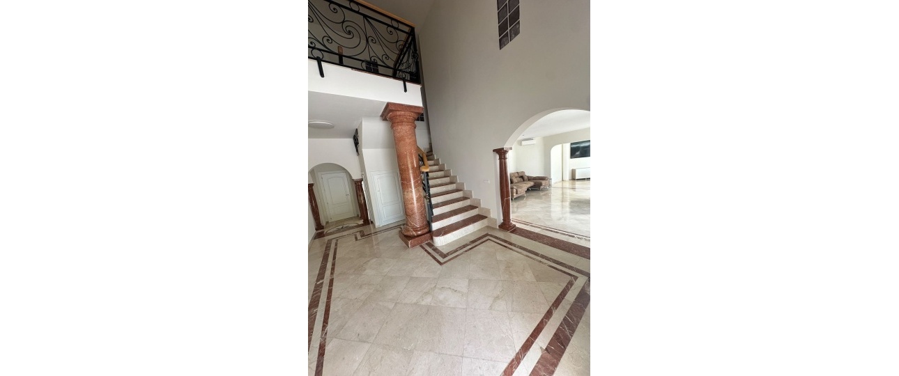 Rynek wtórny - Villa - Estepona - Estepona Centro