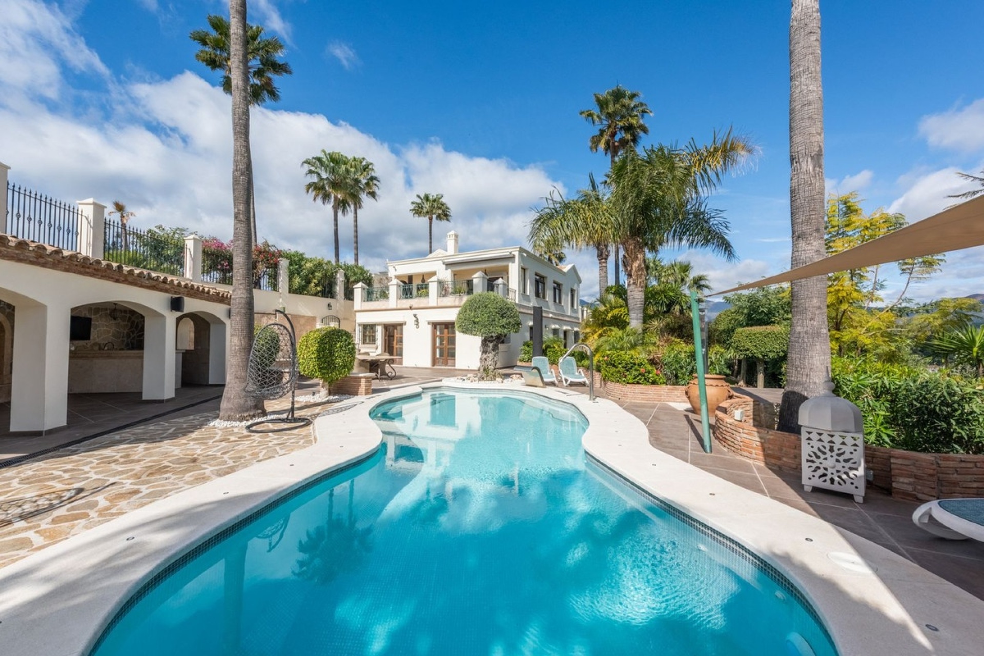 Rynek wtórny - Villa - Estepona - Estepona Centro