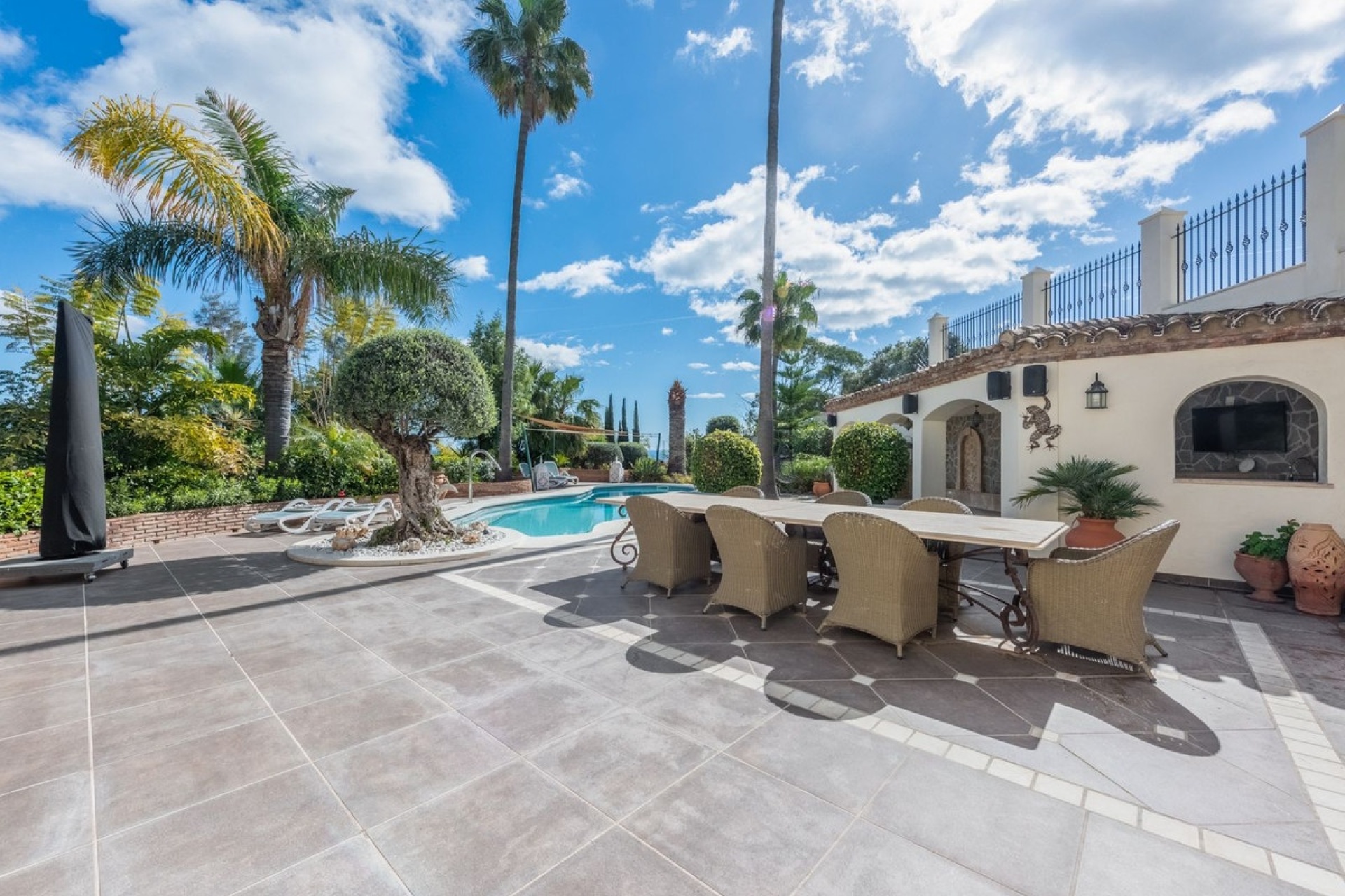 Rynek wtórny - Villa - Estepona - Estepona Centro