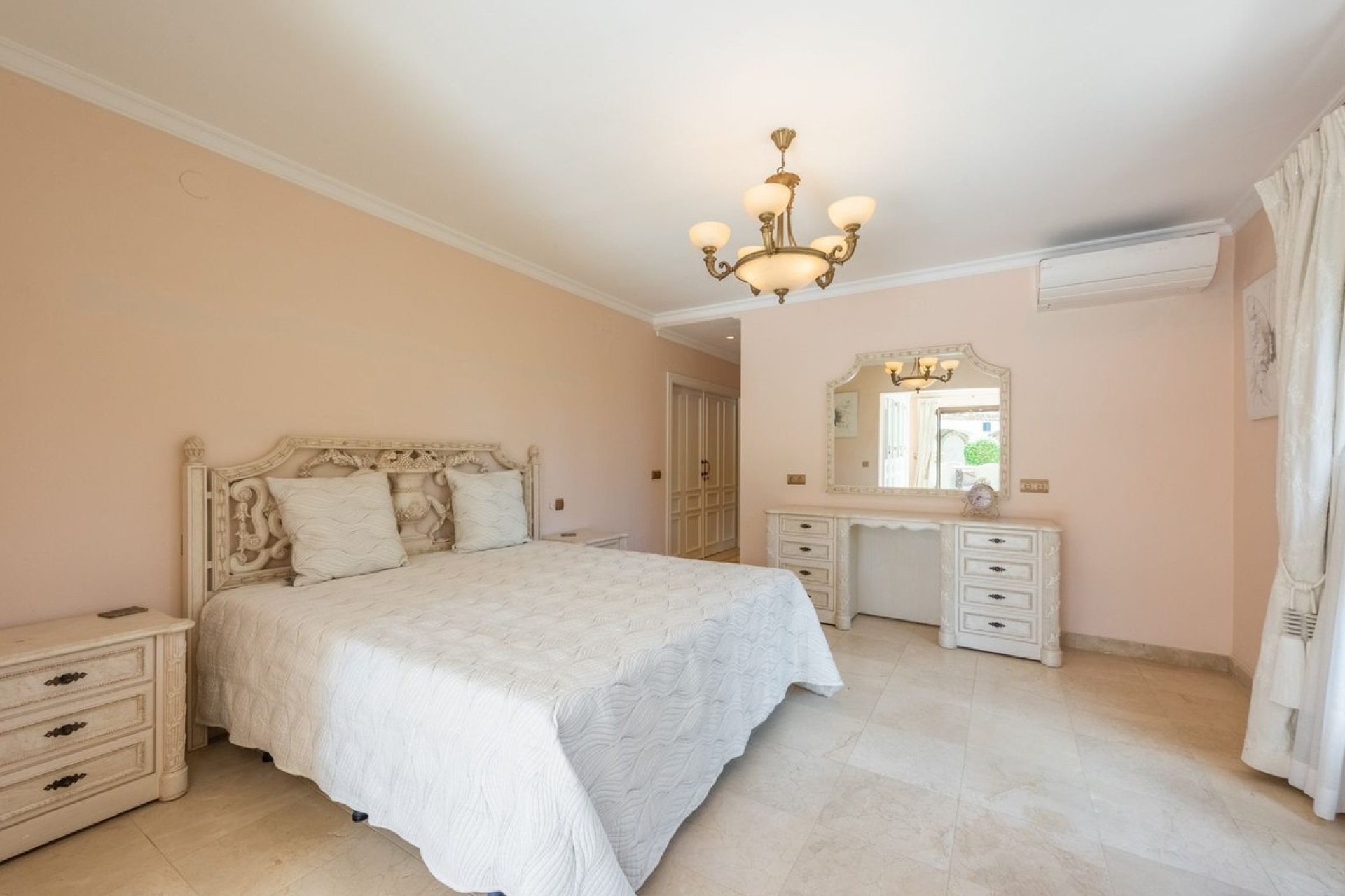 Rynek wtórny - Villa - Estepona - Estepona Centro
