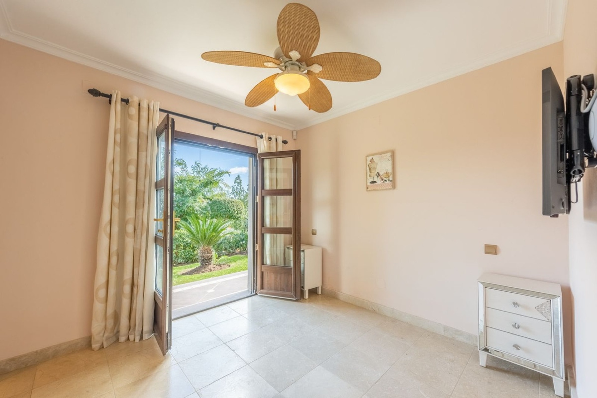 Rynek wtórny - Villa - Estepona - Estepona Centro
