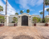 Rynek wtórny - Villa - Estepona - Estepona Centro