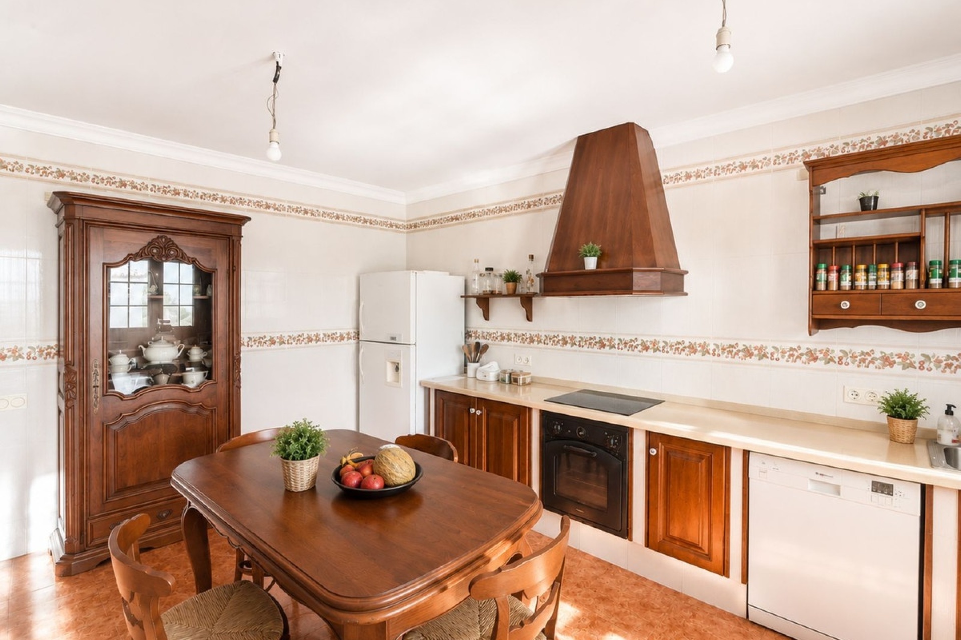 Rynek wtórny - Villa - Estepona - Estepona Centro