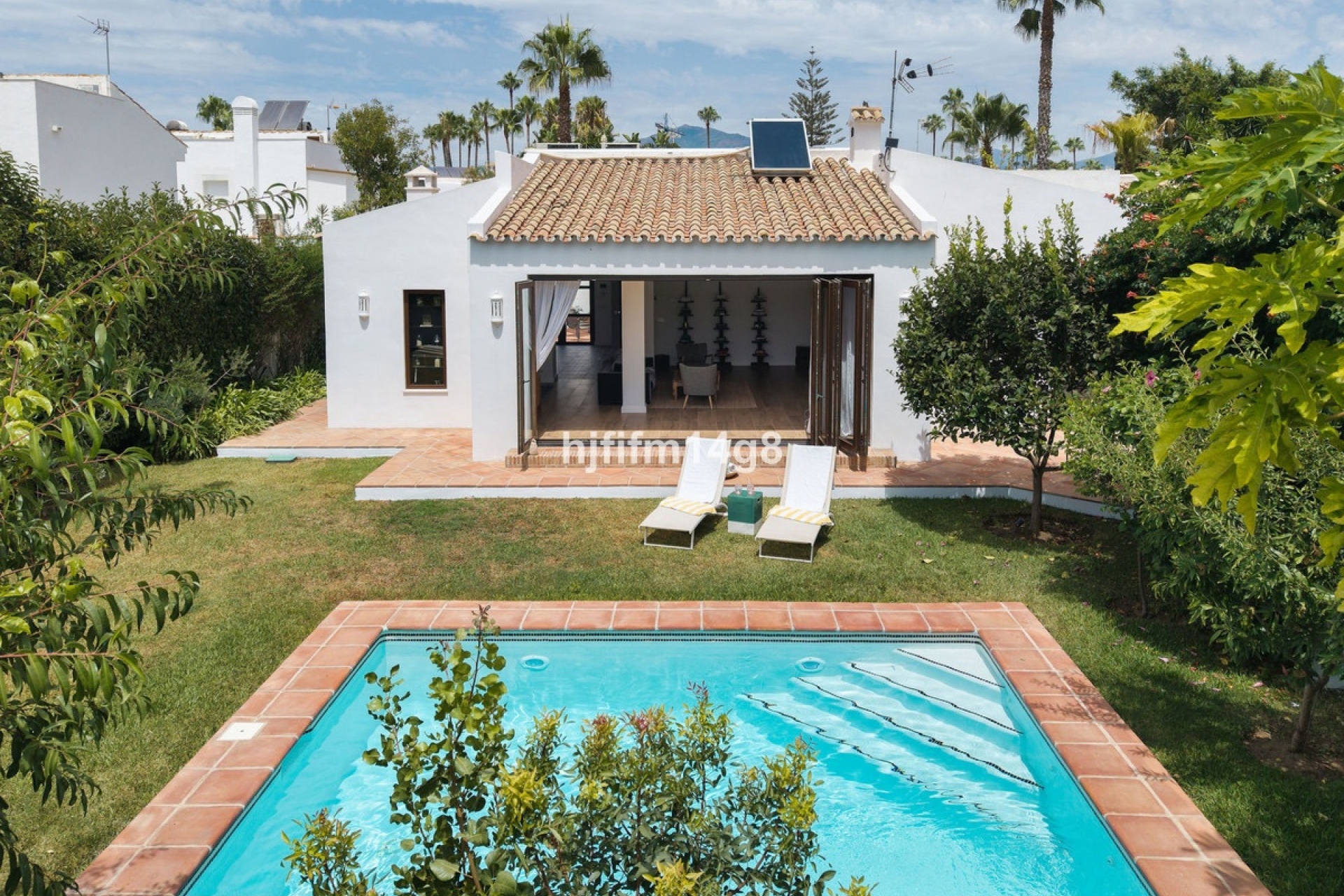Rynek wtórny - Villa - Estepona - Estepona Centro