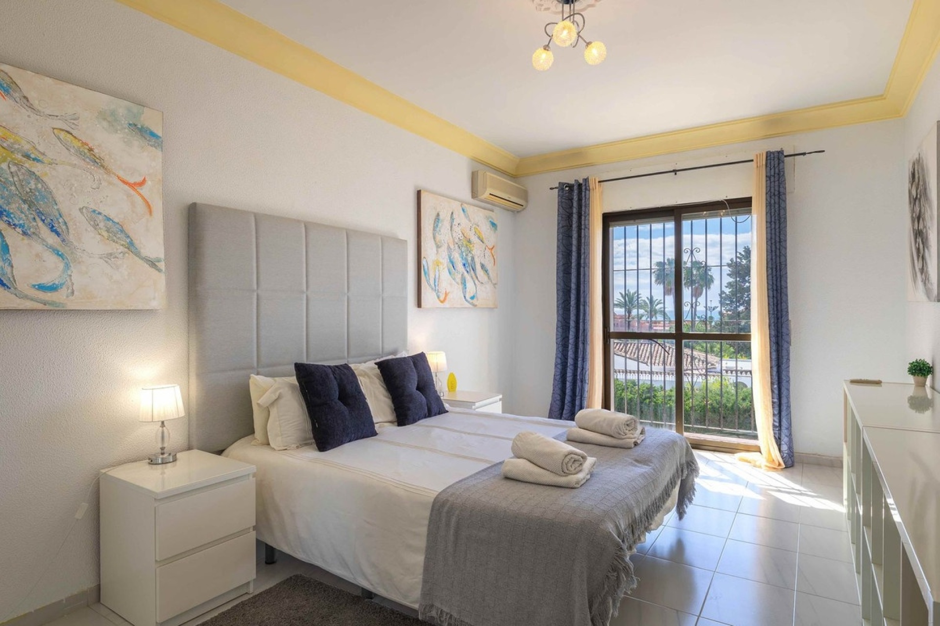 Rynek wtórny - Villa - Estepona - Estepona Centro