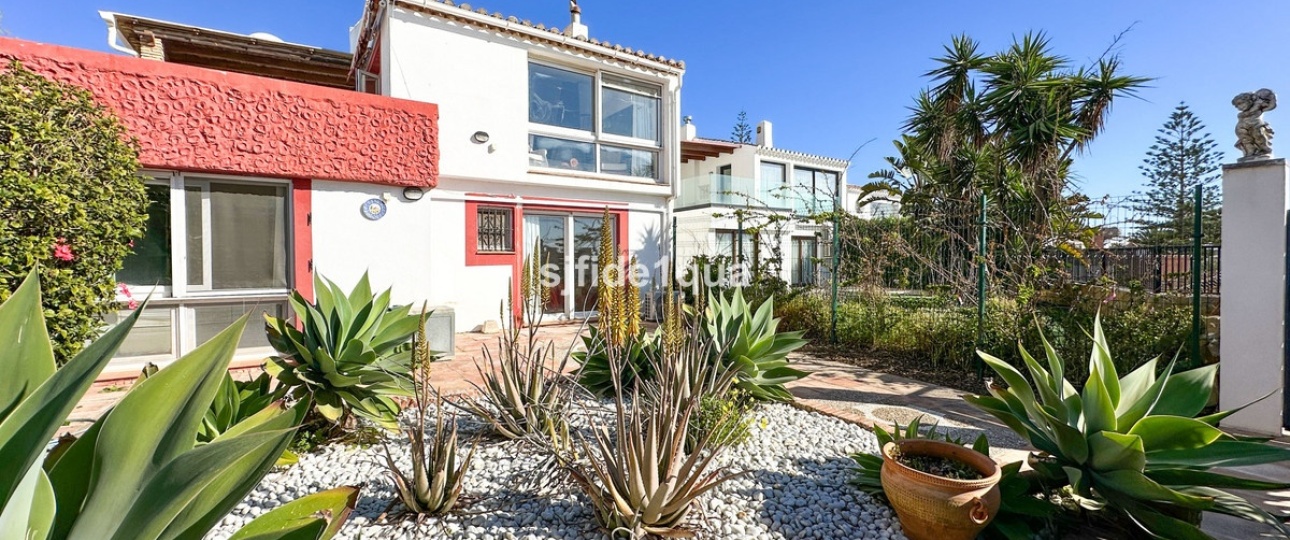 Rynek wtórny - Villa - Estepona - Estepona Centro