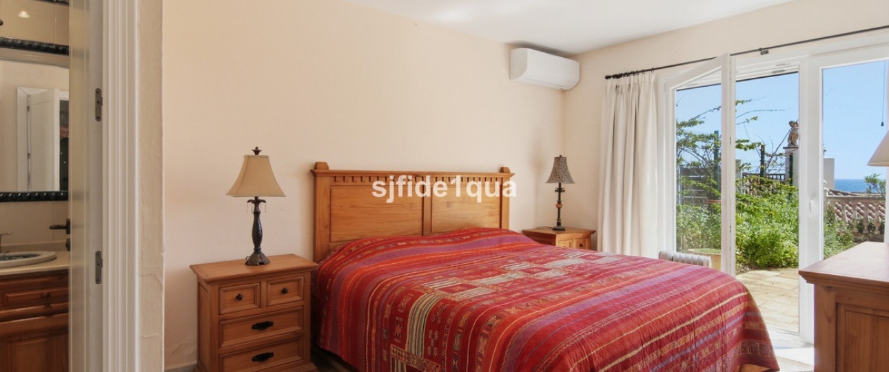 Rynek wtórny - Villa - Estepona - Estepona Centro