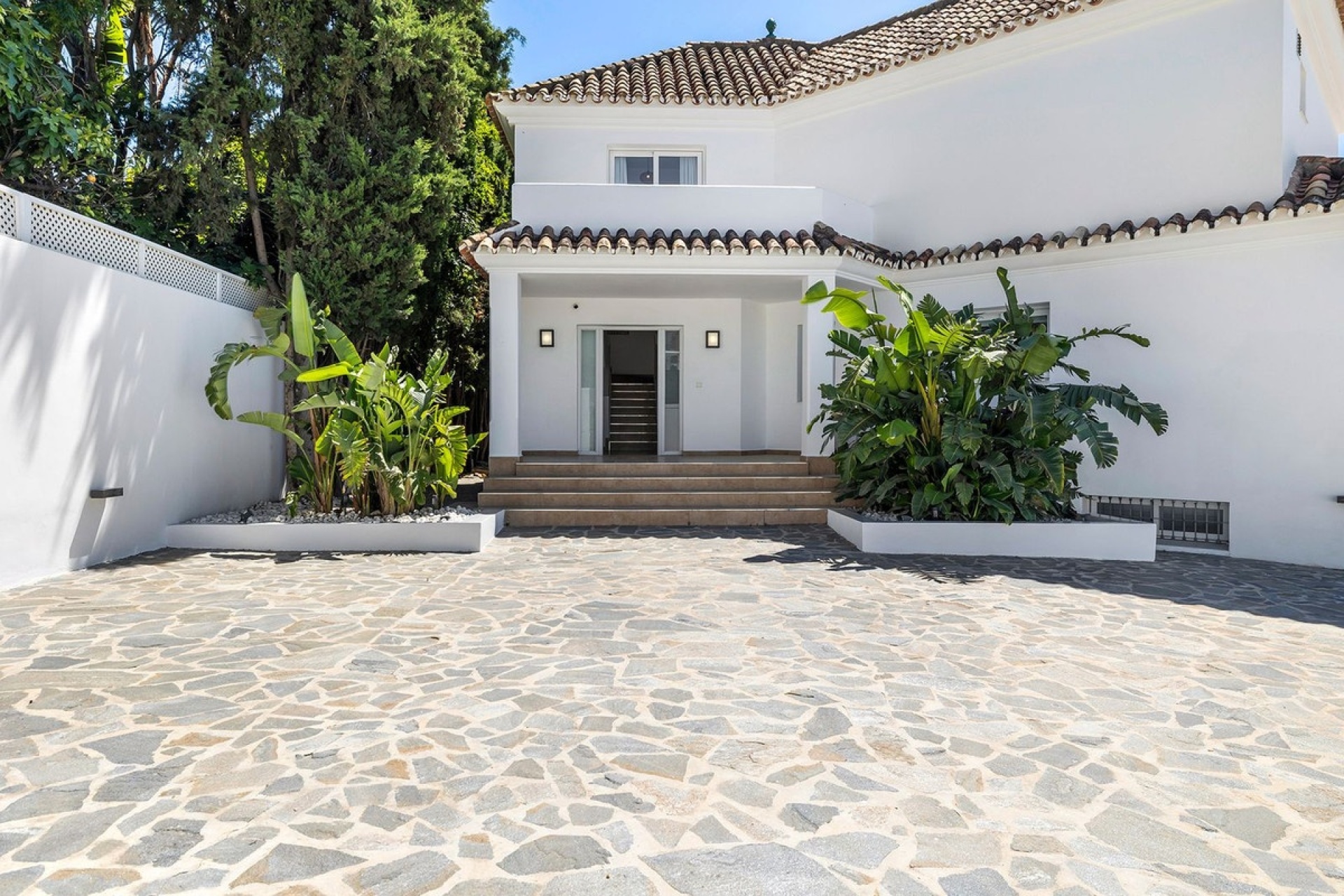 Rynek wtórny - Villa - Estepona - Estepona Centro