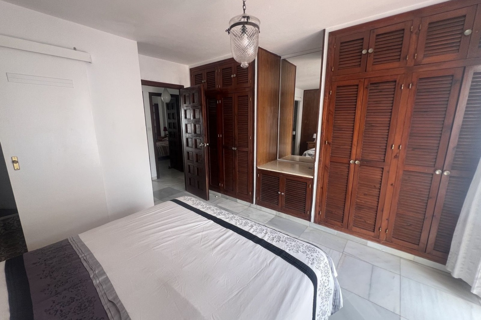 Rynek wtórny - Villa - Estepona - Estepona Centro