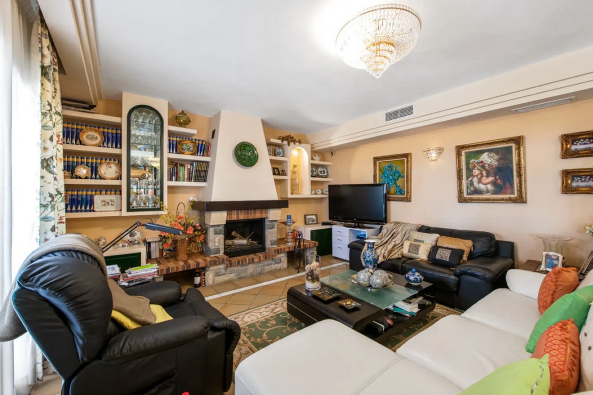 Rynek wtórny - Villa - Estepona - Estepona Centro
