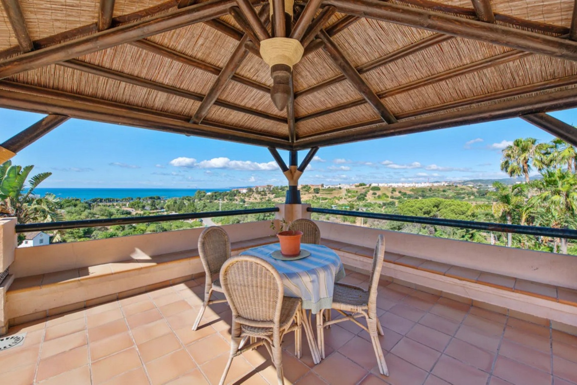 Rynek wtórny - Villa - Estepona - Estepona Centro