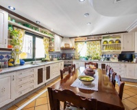 Rynek wtórny - Villa - Estepona - Estepona Centro