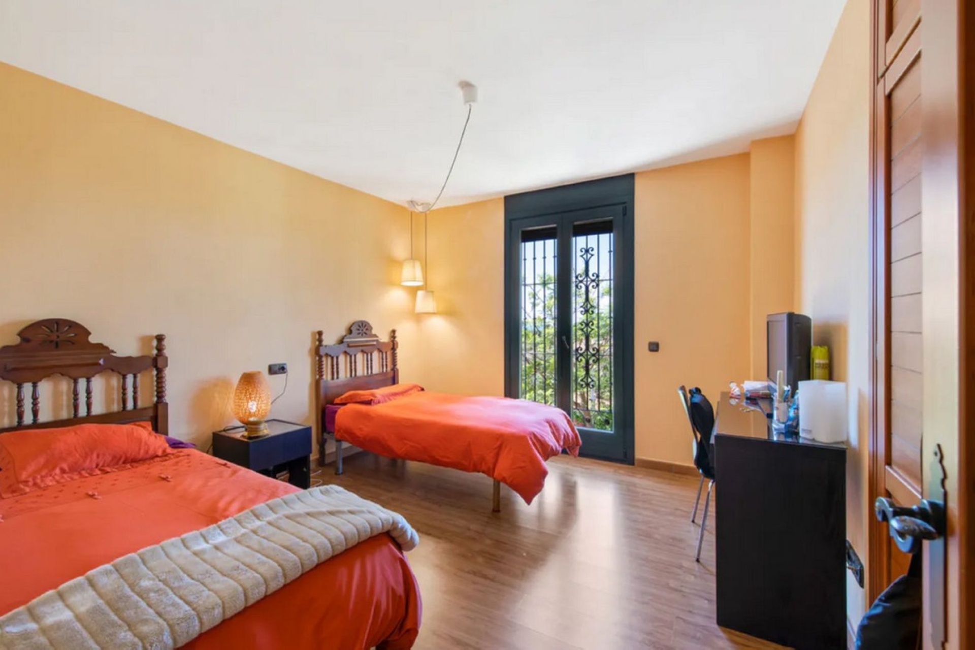 Rynek wtórny - Villa - Estepona - Estepona Centro
