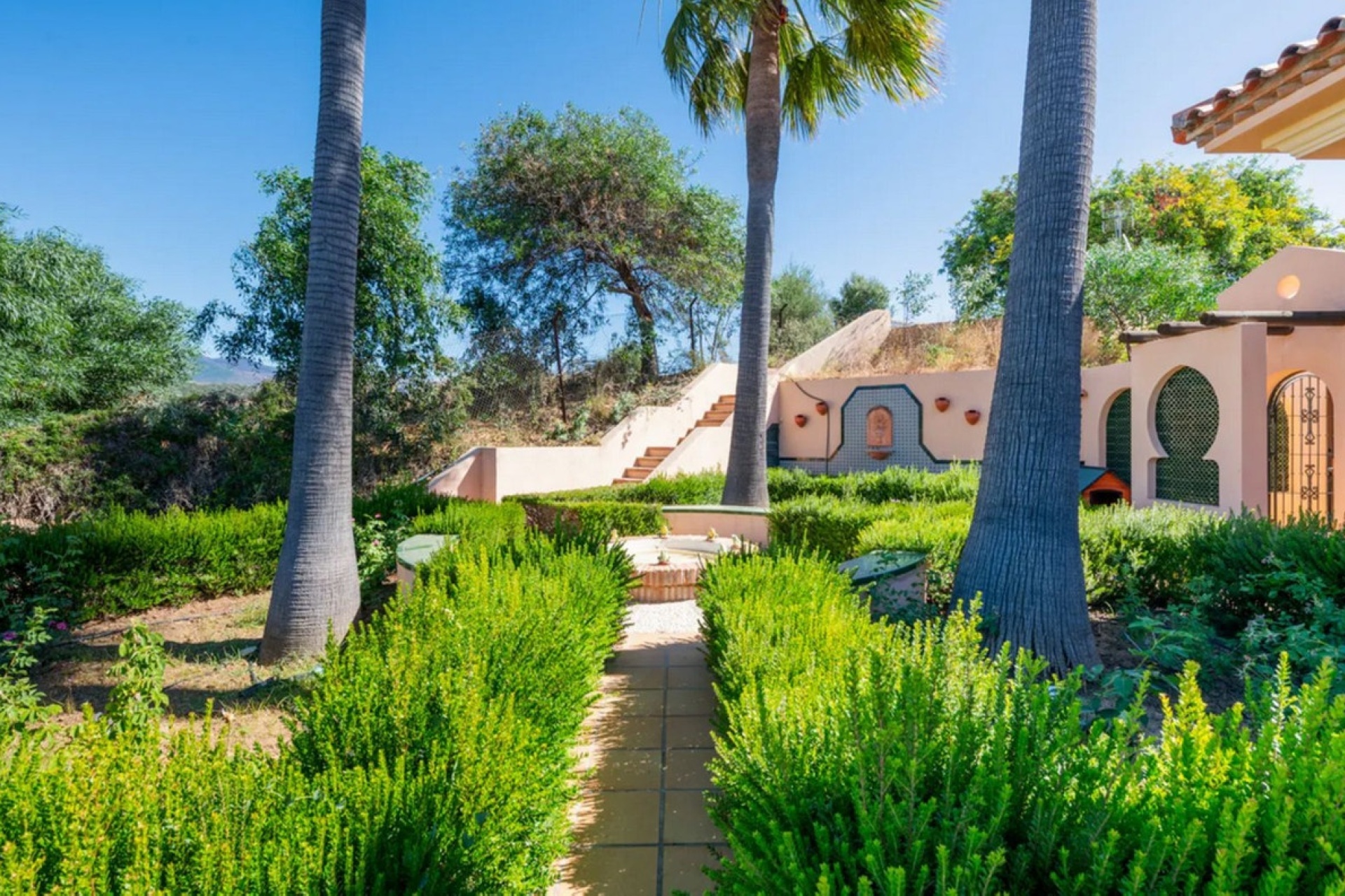 Rynek wtórny - Villa - Estepona - Estepona Centro