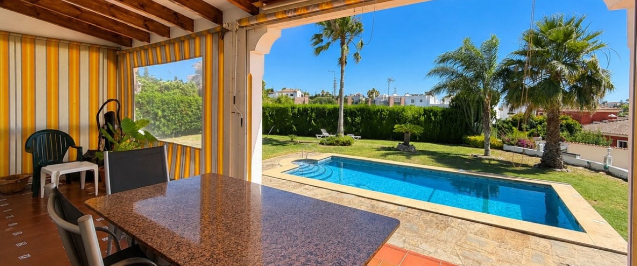 Rynek wtórny - Villa - Estepona - Estepona Centro