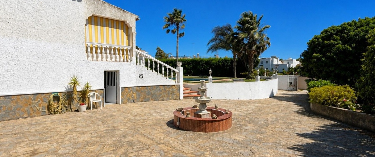 Rynek wtórny - Villa - Estepona - Estepona Centro