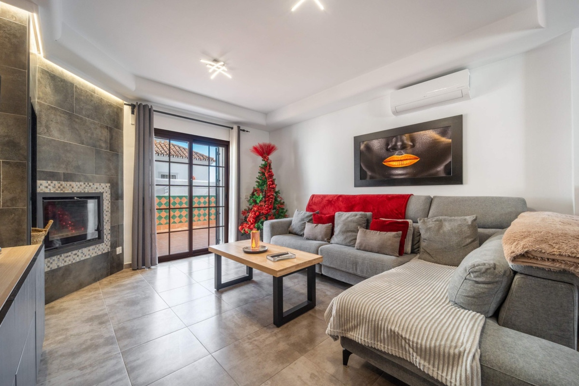 Rynek wtórny - Villa - Estepona - Estepona Centro