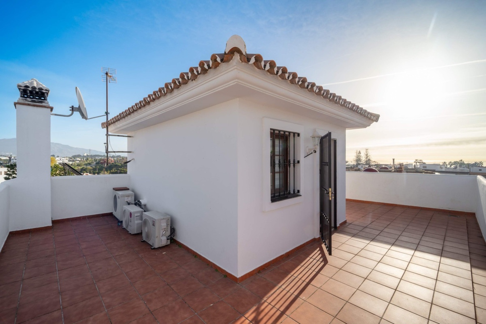 Rynek wtórny - Villa - Estepona - Estepona Centro