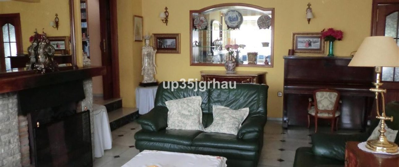 Rynek wtórny - Villa - Estepona - Estepona Centro