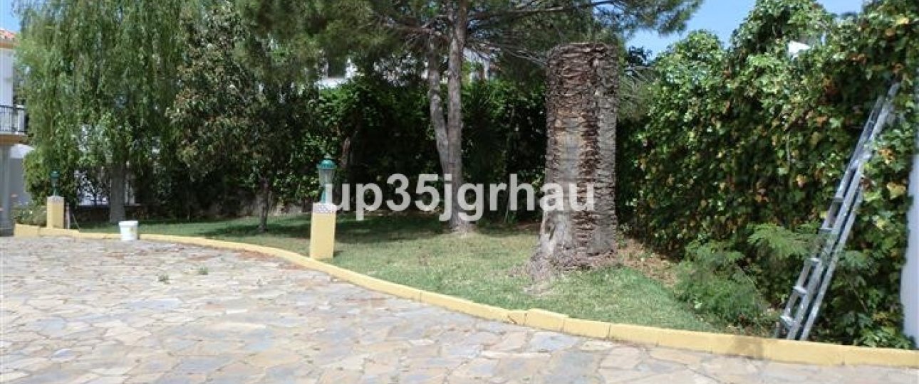 Rynek wtórny - Villa - Estepona - Estepona Centro
