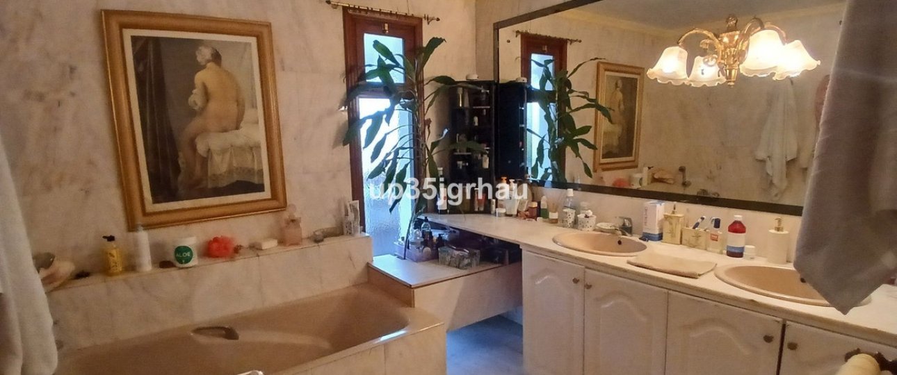 Rynek wtórny - Villa - Estepona - Estepona Centro