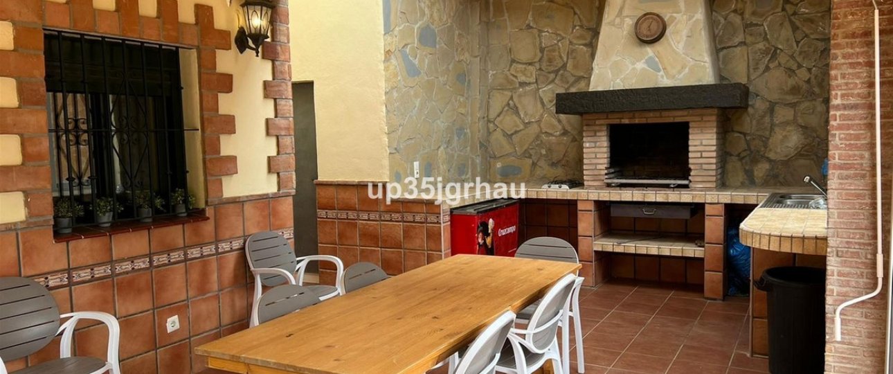 Rynek wtórny - Villa - Estepona - Estepona Centro