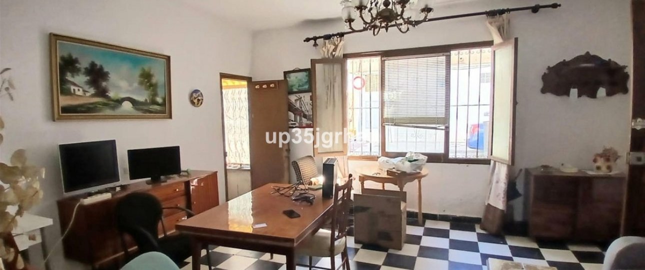 Rynek wtórny - Villa - Estepona - Estepona Centro