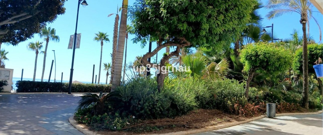 Rynek wtórny - Villa - Estepona - Estepona Centro