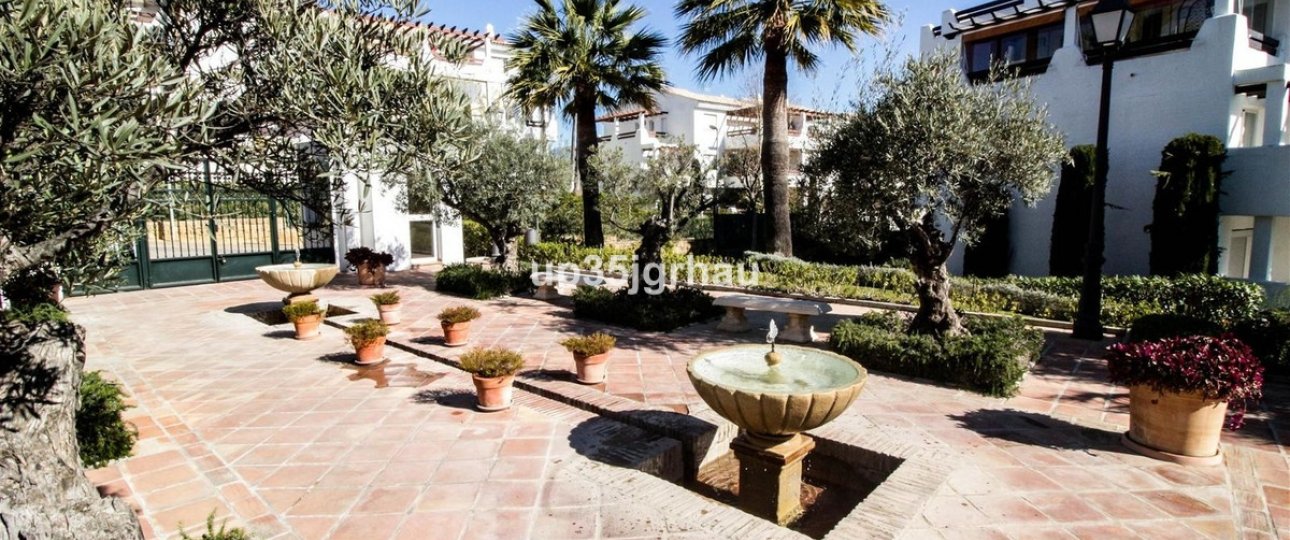 Rynek wtórny - Villa - Estepona - Estepona Centro