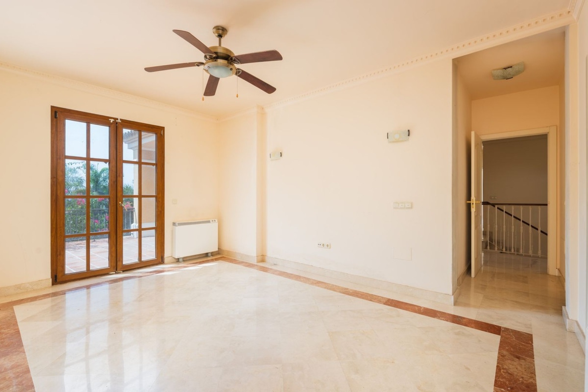 Rynek wtórny - Villa - Estepona - Estepona Centro