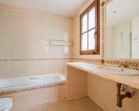 Rynek wtórny - Villa - Estepona - Estepona Centro