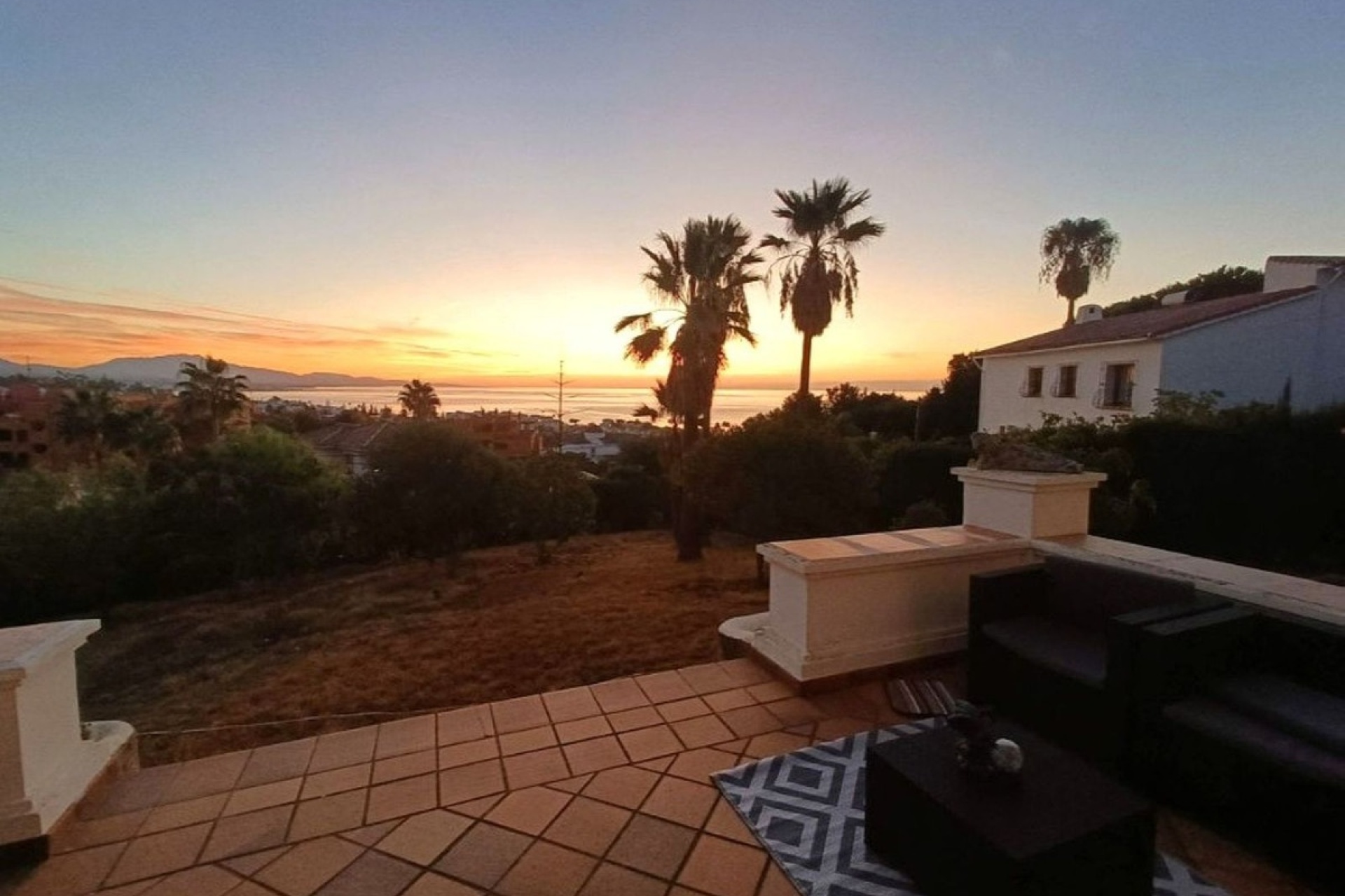 Rynek wtórny - Villa - Estepona - Estepona Centro