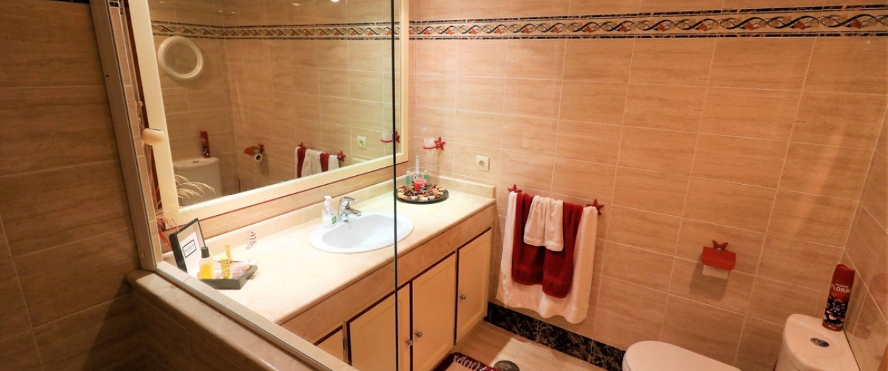 Rynek wtórny - Villa - Estepona - Estepona Centro