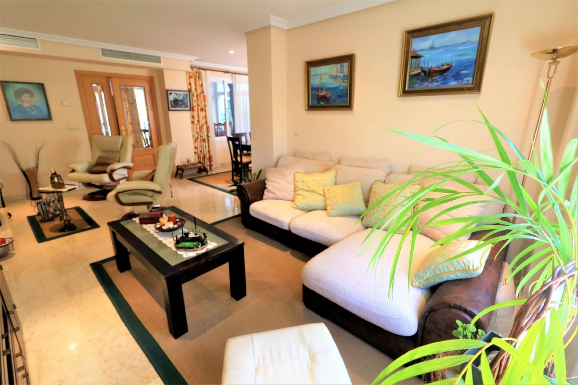 Rynek wtórny - Villa - Estepona - Estepona Centro