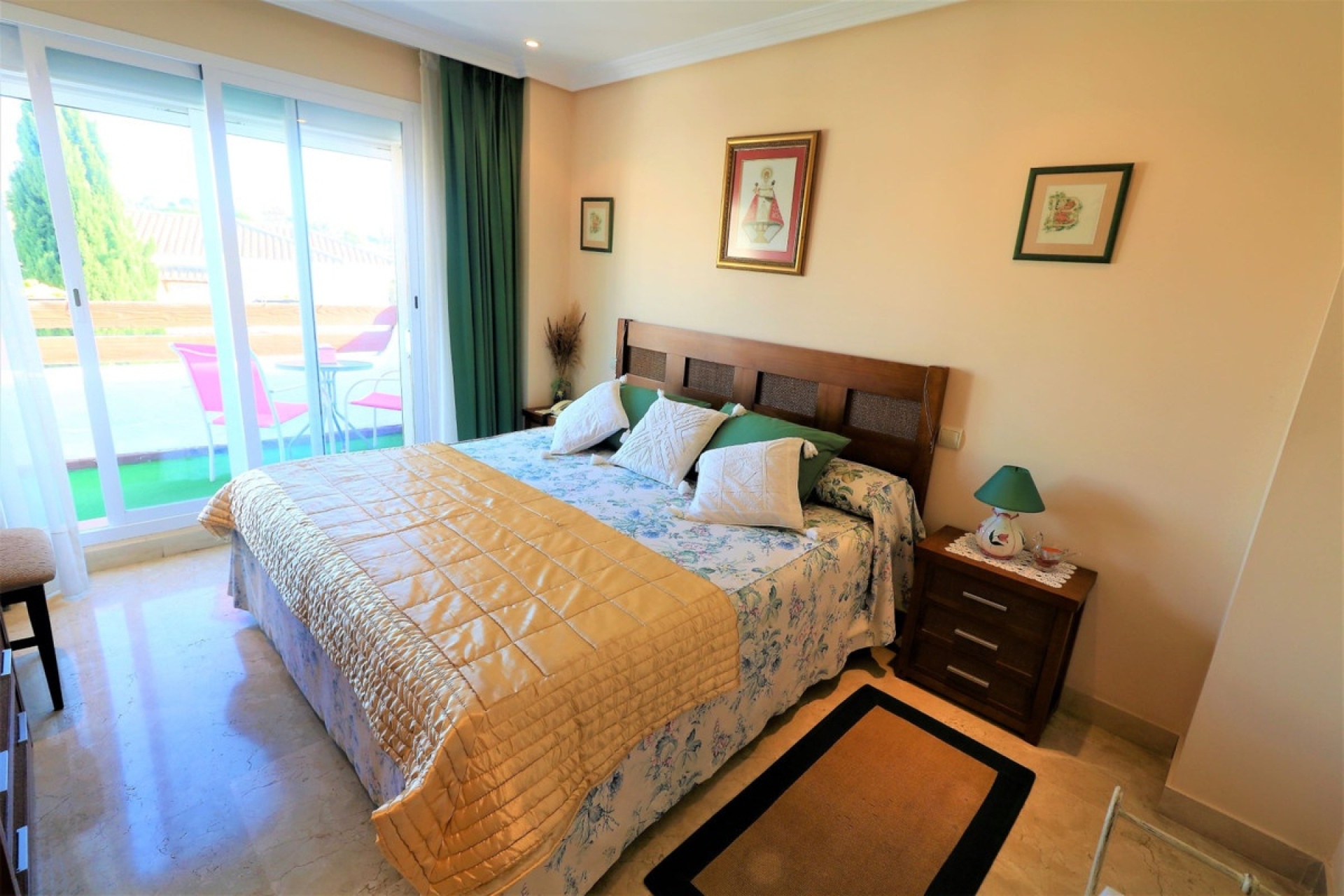 Rynek wtórny - Villa - Estepona - Estepona Centro