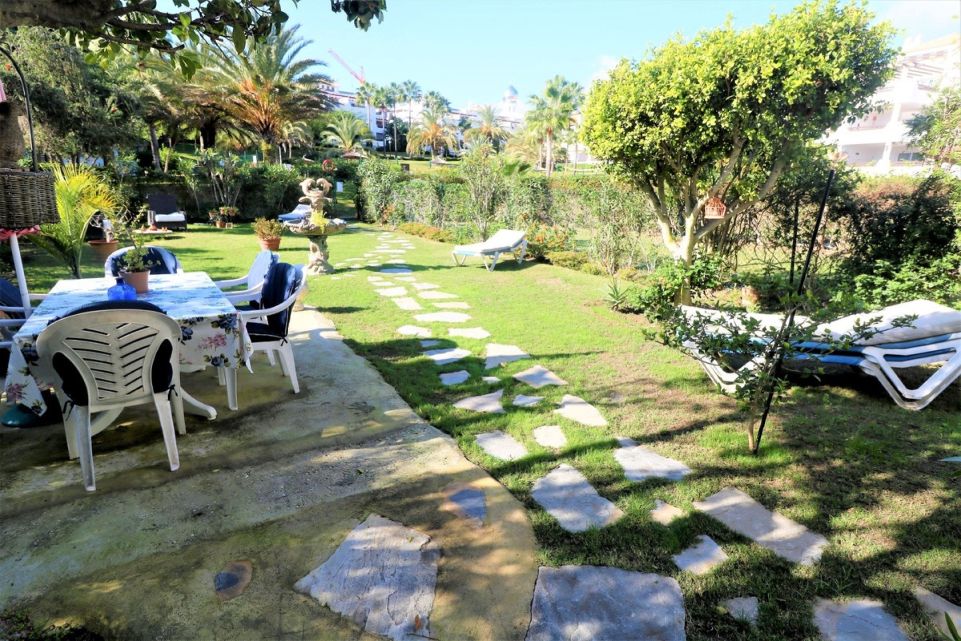 Rynek wtórny - Villa - Estepona - Estepona Centro