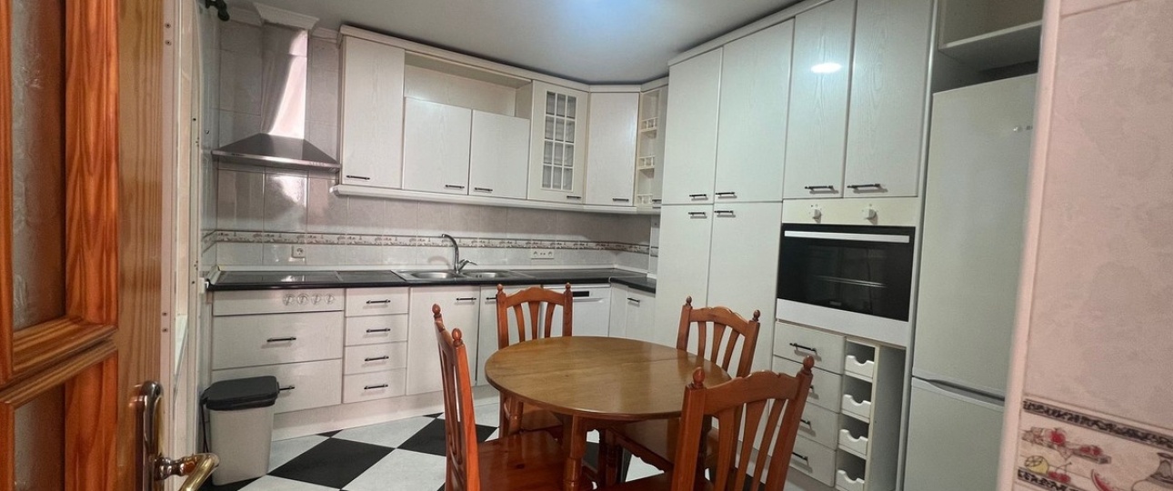 Rynek wtórny - Villa - Estepona - Estepona Centro