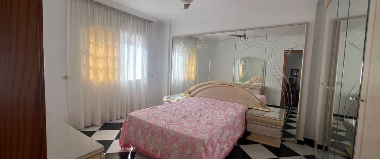 Rynek wtórny - Villa - Estepona - Estepona Centro