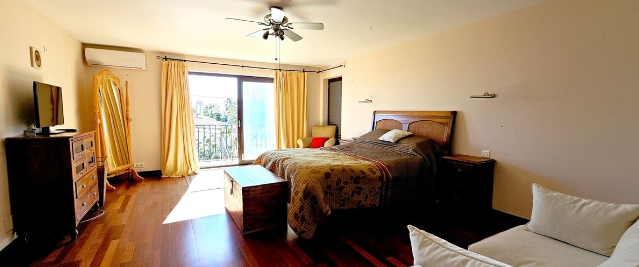 Rynek wtórny - Villa - Estepona - Estepona Centro