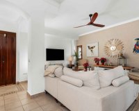 Rynek wtórny - Villa - Estepona - Estepona Centro