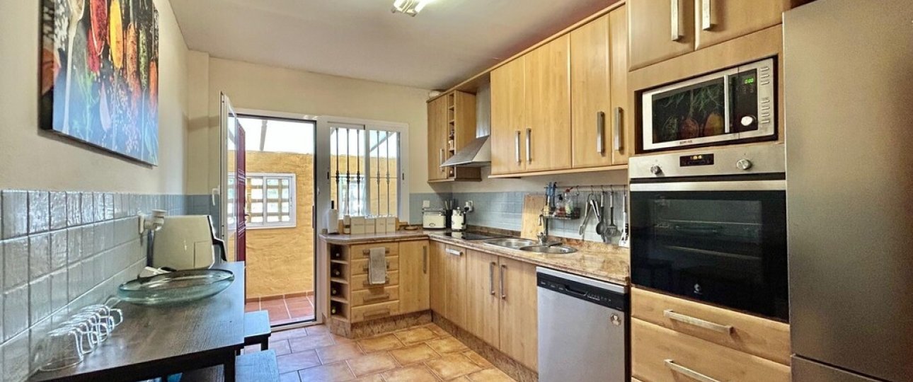 Rynek wtórny - Villa - Estepona - Estepona Centro