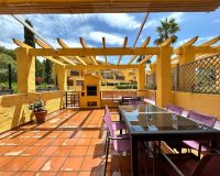 Rynek wtórny - Villa - Estepona - Estepona Centro