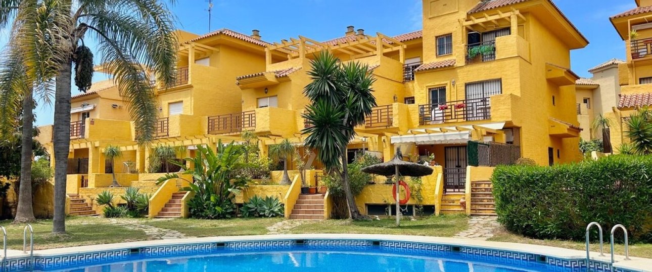 Rynek wtórny - Villa - Estepona - Estepona Centro