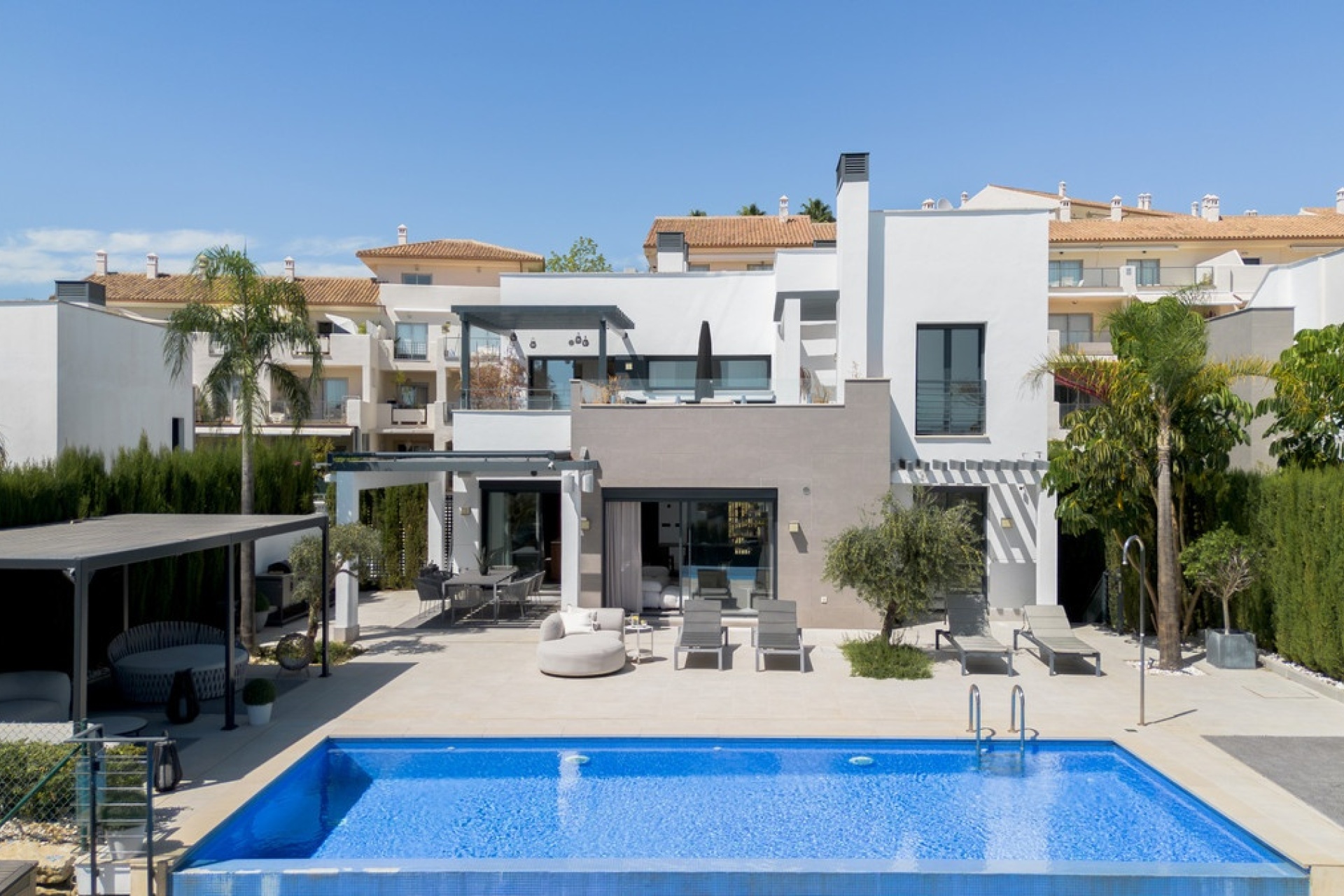 Rynek wtórny - Villa - Estepona - Estepona Centro
