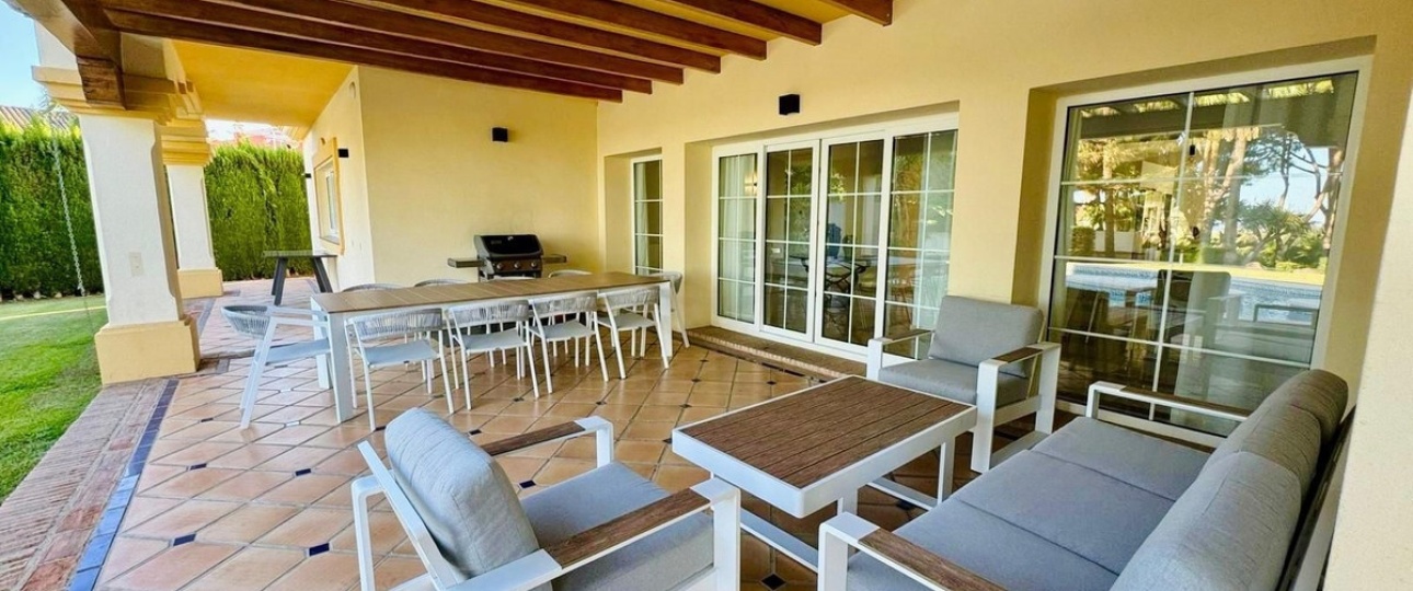 Rynek wtórny - Villa - Estepona - Estepona Centro